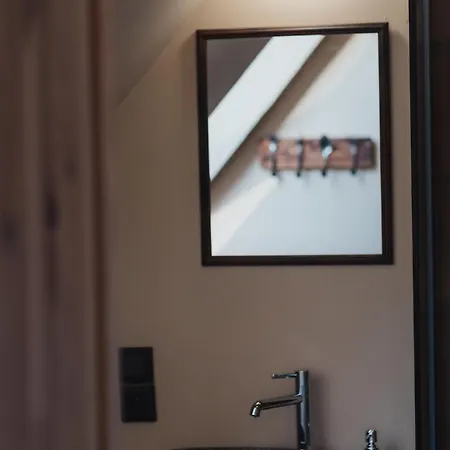 Kamienny Zakątek W Górach Bystrzyckich Casa de hóspedes *