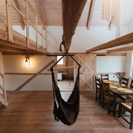 Maison d'hôtes Kamienny Zakatek W Gorach Bystrzyckich, Zieleniec Sky, Czarna Gora Resort, Spalona Bystrzyca Kłodzka