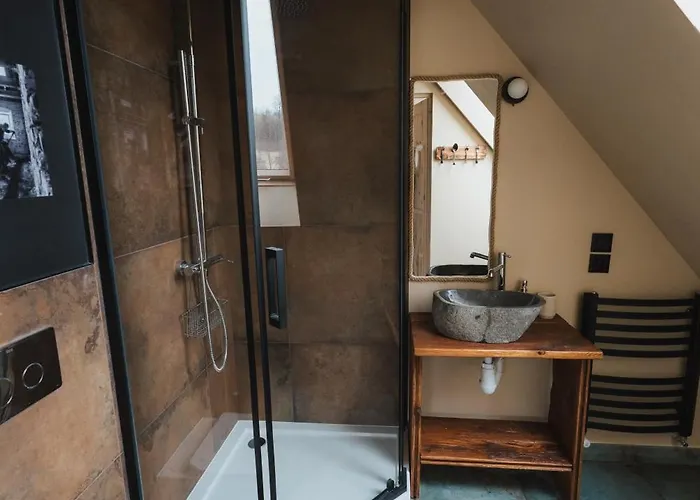 Gasthof Kamienny Zakatek W Gorach Bystrzyckich, Zieleniec Sky, Czarna Gora Resort, Spalona *