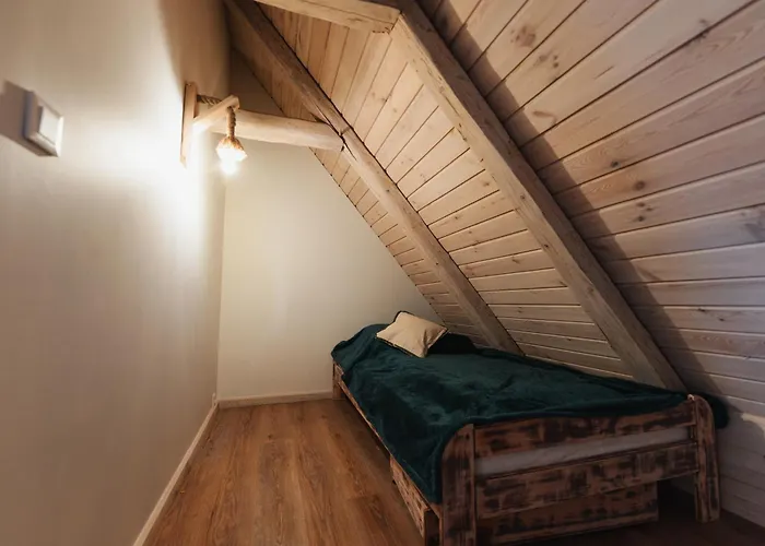 Kamienny Zakatek W Gorach Bystrzyckich, Zieleniec Sky, Czarna Gora Resort, Spalona * Bystrzyca Kłodzka