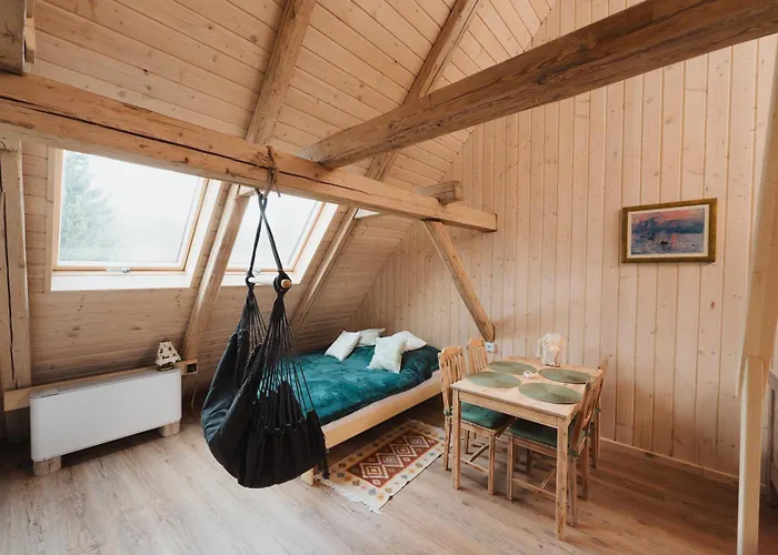 Gasthof Kamienny Zakatek W Gorach Bystrzyckich, Zieleniec Sky, Czarna Gora Resort, Spalona *