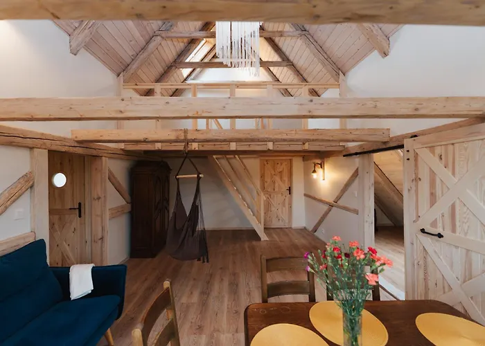 Gasthof Kamienny Zakatek W Gorach Bystrzyckich, Zieleniec Sky, Czarna Gora Resort, Spalona Bystrzyca Kłodzka