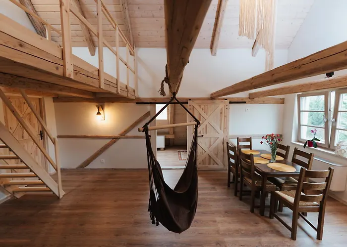 Gasthof Kamienny Zakatek W Gorach Bystrzyckich, Zieleniec Sky, Czarna Gora Resort, Spalona Bystrzyca Kłodzka