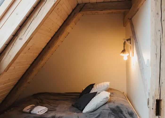 Kamienny Zakatek W Gorach Bystrzyckich, Zieleniec Sky, Czarna Gora Resort, Spalona